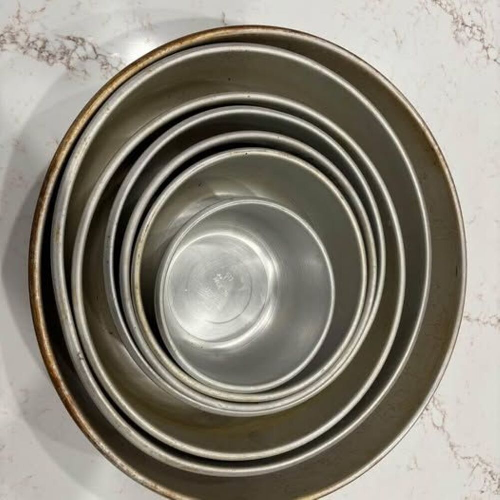 Professional cake pans